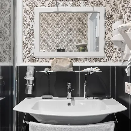 Ghr Navona 4*
